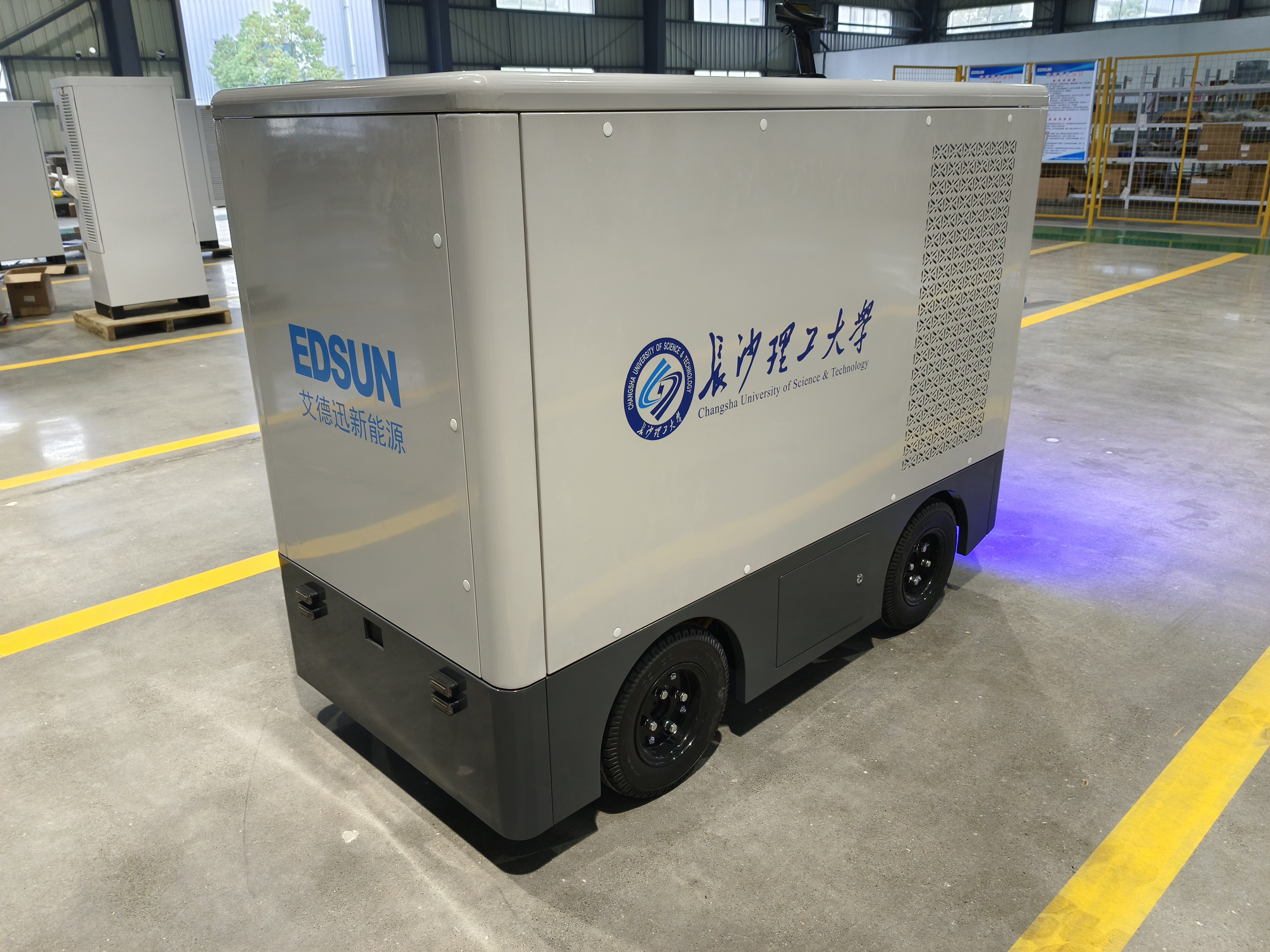 EDS-儲能充電機器人